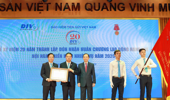 Bảo hiểm Tiền gửi Việt Nam kỷ niệm 20 năm hoạt động và đón nhận Huân chương Lao động hạng Nhì