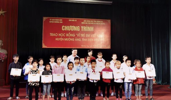 SeABank trao tặng nhà cho hộ nghèo và học bổng khuyến học cho những trẻ em gặp khó khăn tại Điện Biên