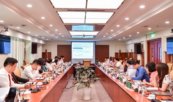 Vietcombank tổ chức buổi tọa đàm khoa học với chủ đề “Kinh tế thế giới và Việt Nam quý II/2020”
