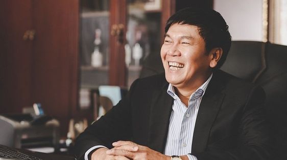 Ông Trần Đình Long lấy lại danh tỷ phú đôla sau 2 năm vắng bóng trên bảng xếp hạng