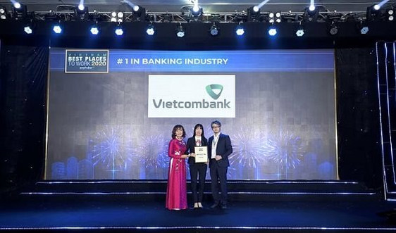 Vietcombank 5 năm liên tiếp là ngân hàng có môi trường làm việc tốt nhất Việt Nam