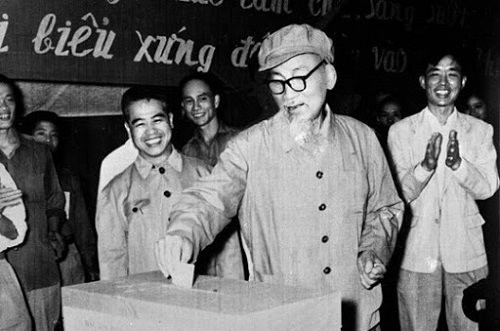 Thực hiện các nguyên tắc cơ bản của bầu cử theo tư tưởng Hồ Chí Minh góp phần xây dựng nhà nước pháp quyền của dân, do dân và vì dân