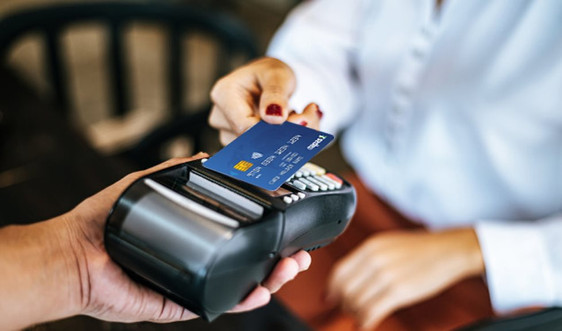 Napas hỗ trợ các ngân hàng hoàn thành chuyển đổi thẻ chip