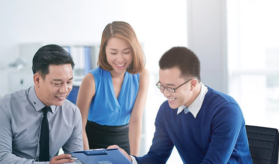 Standard Chartered được vinh danh “Ngân hàng nước ngoài tốt nhất Việt Nam” năm 2021