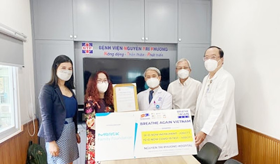 Quỹ Merck Family quyên góp 100.000 Euro cho Chiến dịch “Breathe Again Vietnam’ của EuroCham
