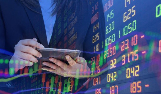 Dragon Capital: Nhiều rủi ro đã phản ánh vào giá cổ phiếu