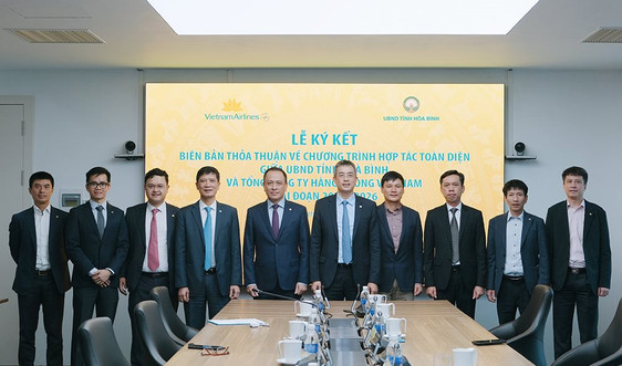 Vietnam Airlines và tỉnh Hòa Bình ký kết thỏa thuận hợp tác toàn diện giai đoạn 2022 – 2026