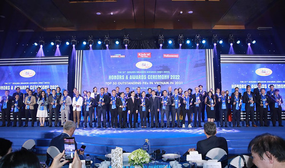 Toyota Việt Nam nhận giải thưởng Rồng Vàng lần thứ 21