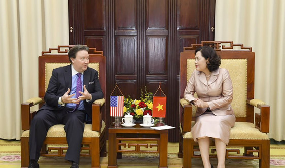 Thống đốc Nguyễn Thị Hồng tiếp Đại sứ Đặc mệnh Toàn quyền Hoa Kỳ tại Việt Nam