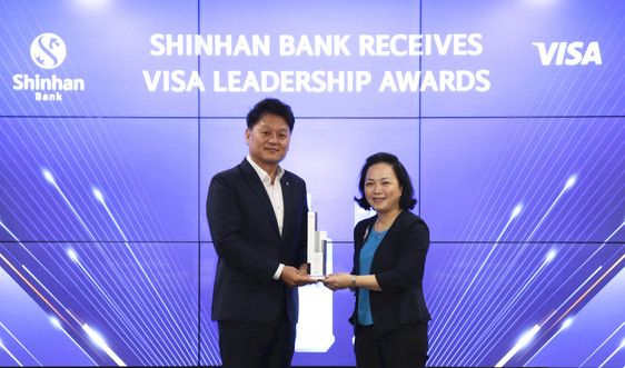 Ngân hàng Shinhan Việt Nam đón nhận 3 giải thưởng năm 2021 của Tổ chức thẻ VISA