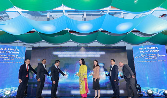 Ngân hàng Standard Chartered khai trương Hội sở mới tại Hà Nội