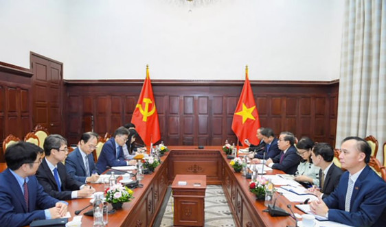 Phó Thống đốc Nguyễn Kim Anh làm việc với Cơ quan Dịch vụ tài chính Hàn Quốc