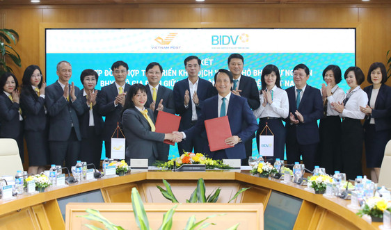 BIDV và Vietnam Post hợp tác triển khai dịch vụ thu hộ bảo hiểm