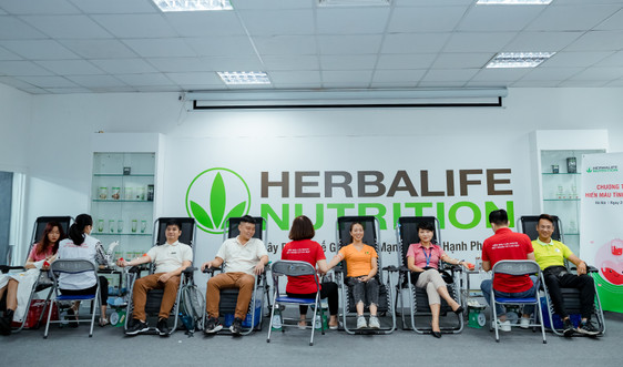 Thành viên độc lập và nhân viên Herbalife Việt Nam tham gia hiến máu tình nguyện