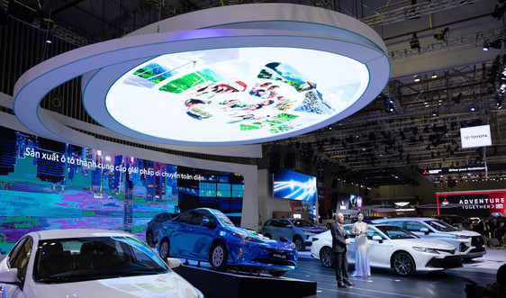 Toyota Việt Nam giới thiệu 7 mẫu xe mới nhất tại Triển lãm Ô tô Việt Nam 2022
