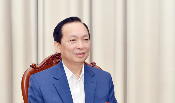 Phó Thống đốc NHNN Đào Minh Tú: Phân bổ tín dụng lần này có thể xem là chính sách khuyến khích các ngân hàng huy động vốn và giảm lãi suất