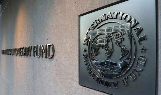 IMF điều chỉnh nâng dự báo kinh tế toàn cầu lên 2,9%