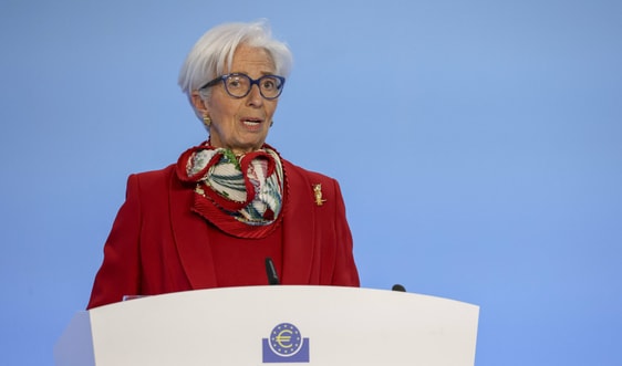 Bất chấp hỗn loạn, ECB tăng lãi suất thêm 50 điểm cơ bản