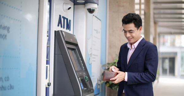 Có yêu cầu gì về thông tin cá nhân khi sử dụng dịch vụ rút tiền không cần thẻ tại Shinhan Bank không?

