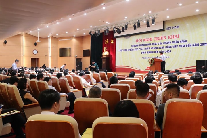 Quán triệt sâu sắc chiến lược phát triển ngành Ngân hàng gắn với xây dựng kế hoạch triển khai của từng đơn vị