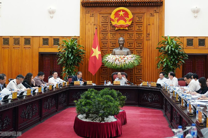 Thường trực Chính phủ họp về 2 Nghị định gỡ vướng cho dòng chảy kinh tế