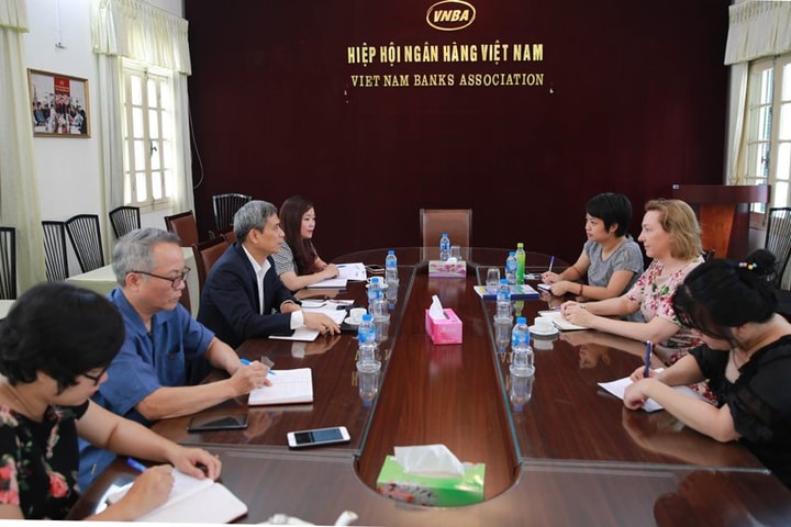 Chia sẻ thông tin cùng chuyên gia quốc tế về Bộ chuẩn mực đạo đức nghề nghiệp và quy tắc ứng xử của cán bộ ngân hàng
