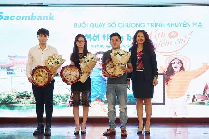 798 khách hàng trúng thưởng quay số "Mời thêm bạn - Vạn niềm vui" của Sacombank