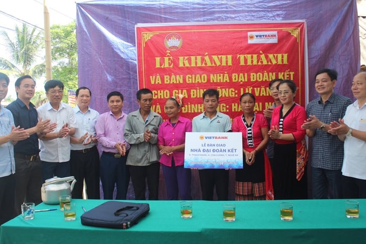 Vietbank trao tặng 2 căn nhà tình nghĩa tại Nghệ An