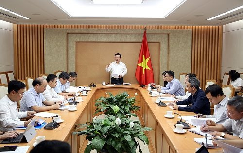 Phó Thủ tướng: Giám sát nợ nước ngoài của từng doanh nghiệp