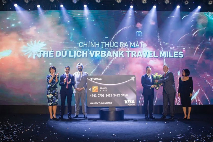 VPBank ra mắt thẻ dành cho khách hàng thích đi du lịch