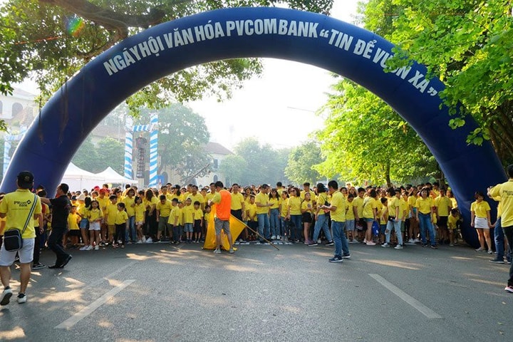 Gần 10.000 người tham gia đi bộ trong Ngày hội văn hóa PVcomBank 2019