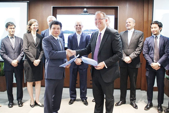 ADB cho vay 37 triệu USD để lắp đặt dàn pin điện mặt trời nổi quy mô lớn đầu tiên tại Việt Nam