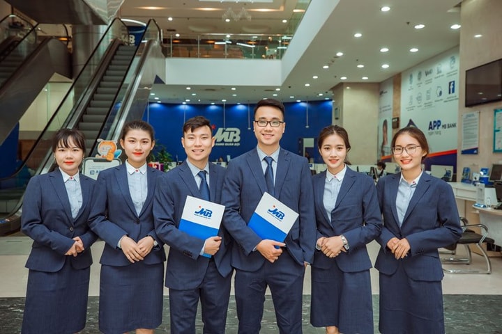 MB nhận Bằng khen của Bộ Tài chính