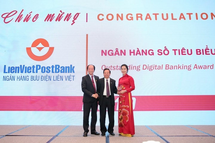 LienVietPostBank vinh dự nhận  giải thưởng “Ngân hàng Số Tiêu biểu”