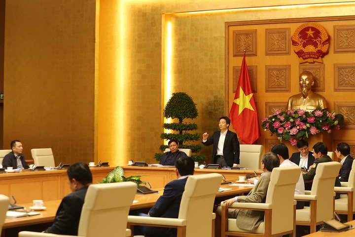 “Chúng ta làm hết sức vì sức khoẻ, vì tính mạng của người dân, vì sự bình yên của xã hội”