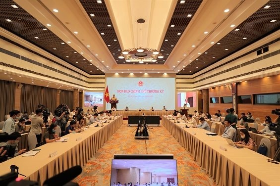 Quyết tâm  khởi động lại nền kinh tế một cách nhanh nhất