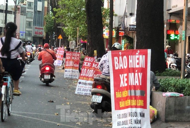 Bộ Tài chính yêu cầu lập đoàn kiểm tra việc bán bảo hiểm xe máy