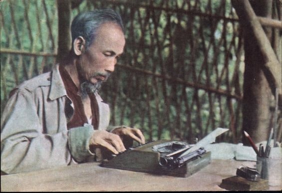 Chủ tịch Hồ Chí Minh với báo chí cách mạng