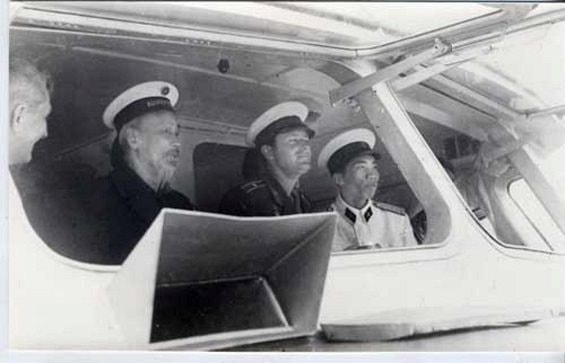 Chủ tịch Hồ Chí Minh với biển đảo