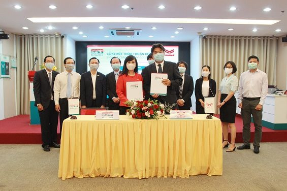 Kienlongbank  và Yanmar hợp tác triển khai các giải pháp tài chính tài trợ đại lý và khách hàng mua máy nông nghiệp