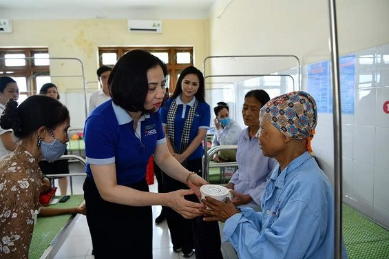 NCB và Quỹ Hành Trình Xanh chia sẻ khó khăn cùng Đà Nẵng, Hội An