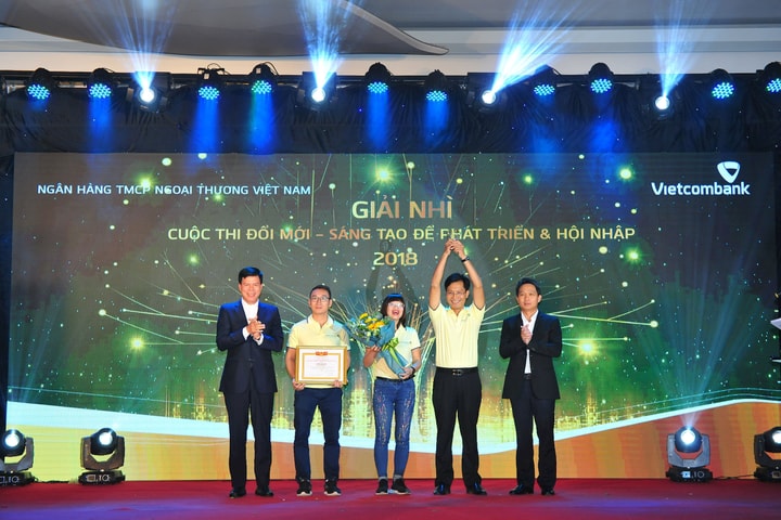 Ứng xử của Đảng viên Vietcombank trước Cuộc cách mạng công nghiệp 4.0