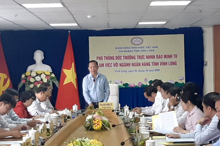Phó Thống đốc Đào Minh Tú làm việc với ngành Ngân hàng Vĩnh Long 