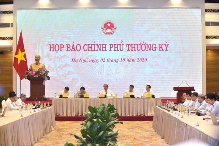 Các ngành như nông nghiệp, công thương, tài chính, ngân hàng... có xu hướng phục hồi mạnh mẽ
