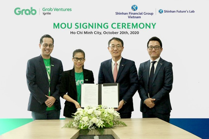 Tập đoàn tài chính Shinhan tại Việt Nam và Grab Việt Nam ký hợp tác chiến lược