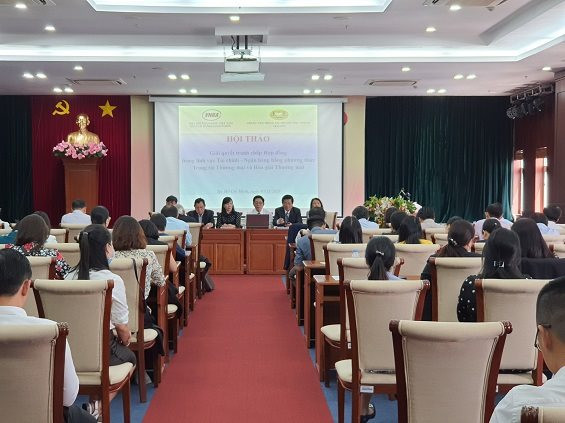 Giải quyết tranh chấp trong lĩnh vực tài chính - ngân hàng bằng trọng tài thương mại và hòa giải thương mại