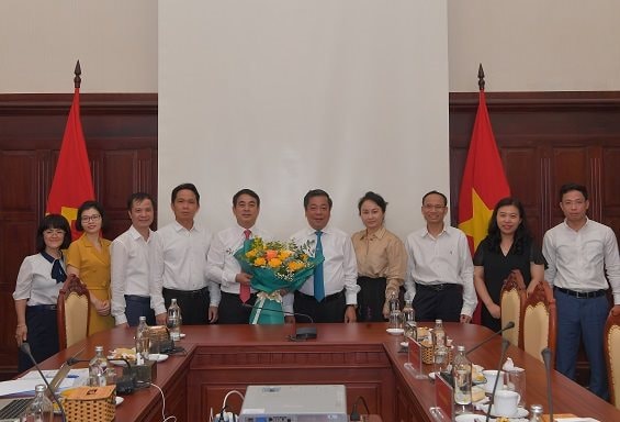 Đổi mới công tác nghiên cứu khoa học tạo động lực và nâng cao chất lượng nguồn nhân lực tại Vietcombank