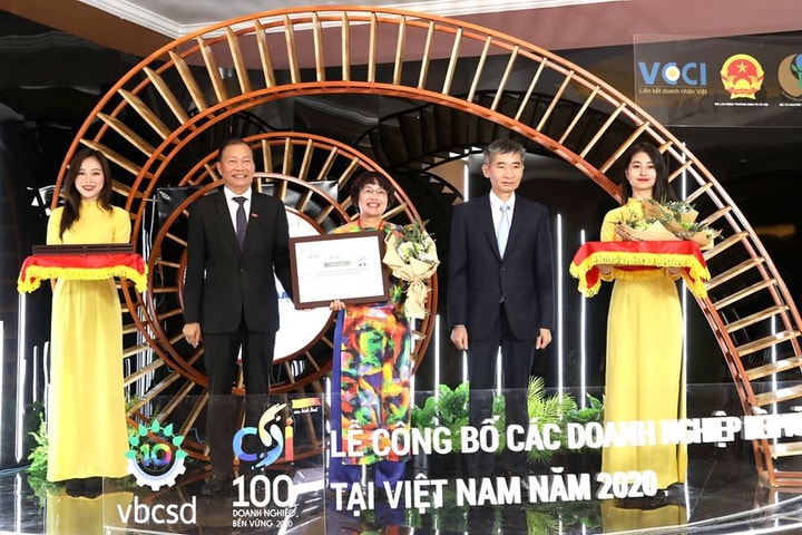 Phenikaa và Vicostone được vinh danh Top 100 doanh nghiệp phát triển bền vững năm 2020