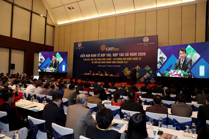 “Liên kết, hợp tác cùng phát triển - Xu hướng hội nhập quốc tế và thời đại cách mạng công nghiệp 4.0” 