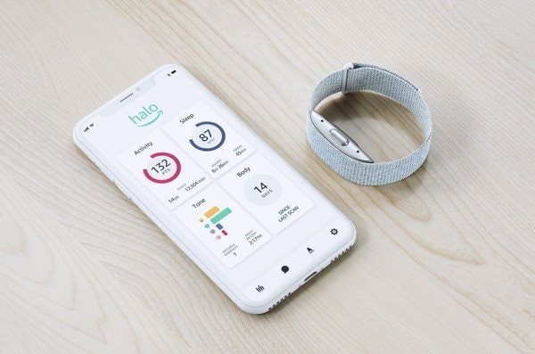 Đồng hồ đeo tay theo dõi sức khỏe Amazon Halo có gì đặc biệt?